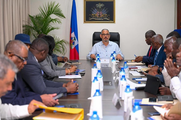Haïti face à une crise politique sans issue claire Alix